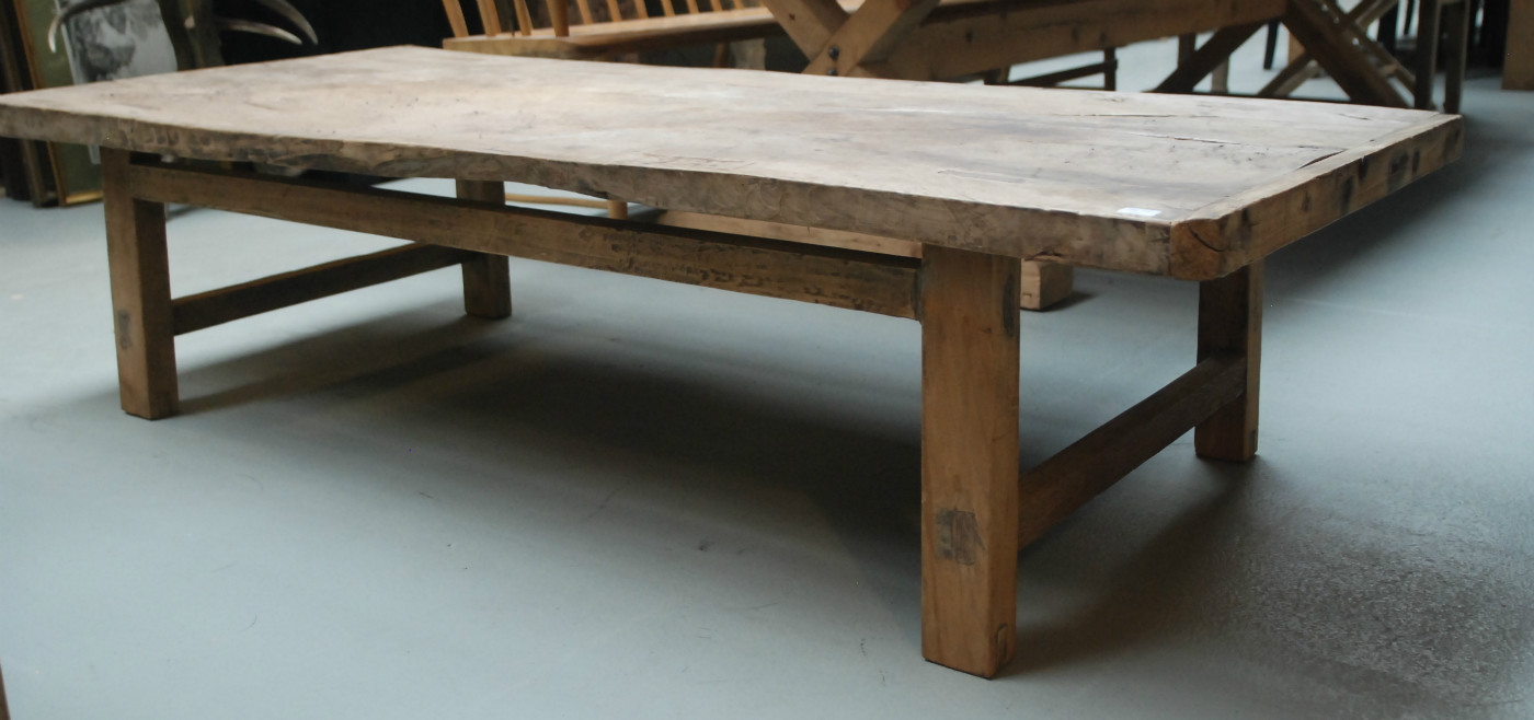 salontafel uniek salontafel gemaakt van oud hout een uniek meubelstuk met salontafel uniek salontafel gemaakt van oud hout een uniek meubelstuk met