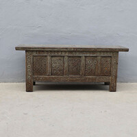 23-3452, Oriental sideboard