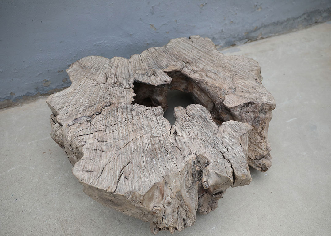 42-810, Raw wooden coffee table 