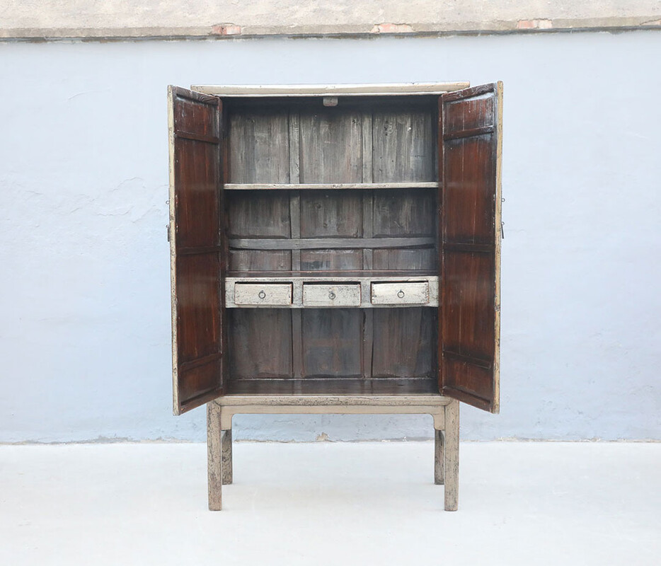 42-9810, Green laqcoered cabinet 