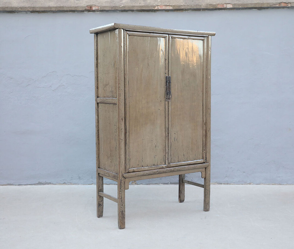 42-9810, Green laqcoered cabinet 