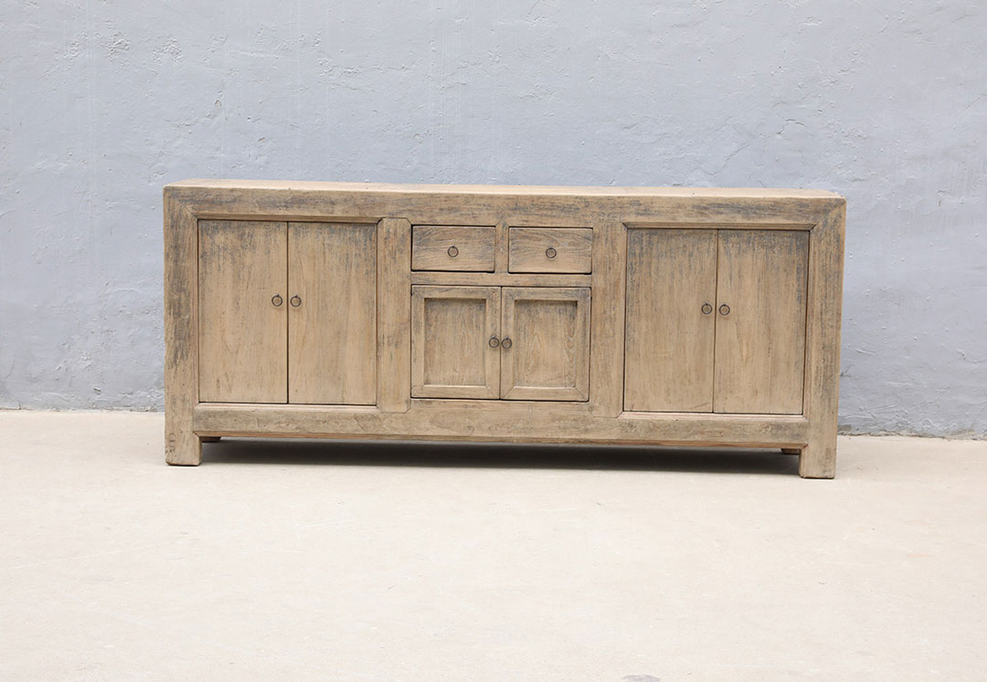 52-3598, Wooden sideboard with doors and drawers