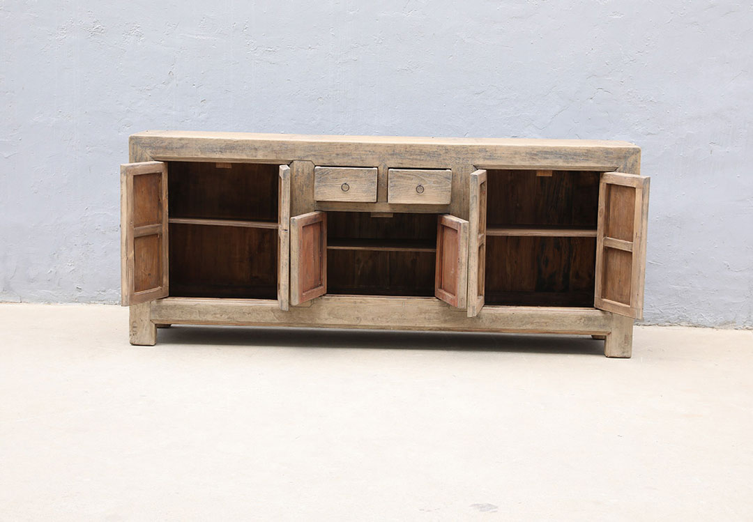 52-3598, Wooden sideboard with doors and drawers