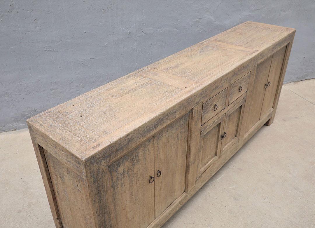 52-3598, Wooden sideboard with doors and drawers