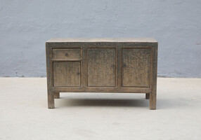 52-405, Wooden dresser