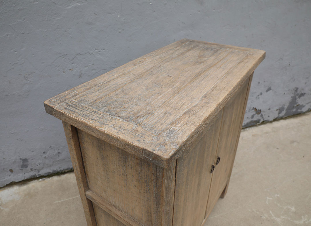 52-5626, Small cabinet