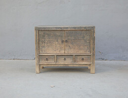 52-748, Dresser with doors and drawers 