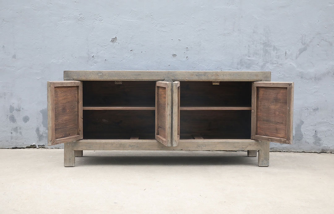 52-7702, Wooden sideboard with 4 doors 