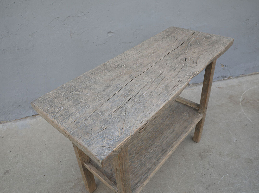 52-783, Wooden side table with bottom shelf 