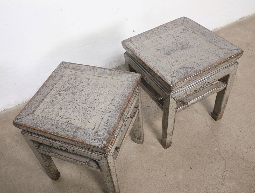 52-9585, Set of 2 grey side tables