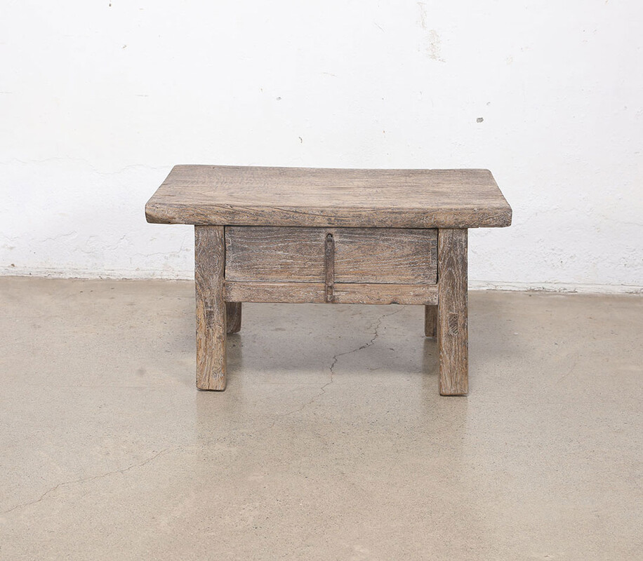 52-9596, Small coffee table with drawer
