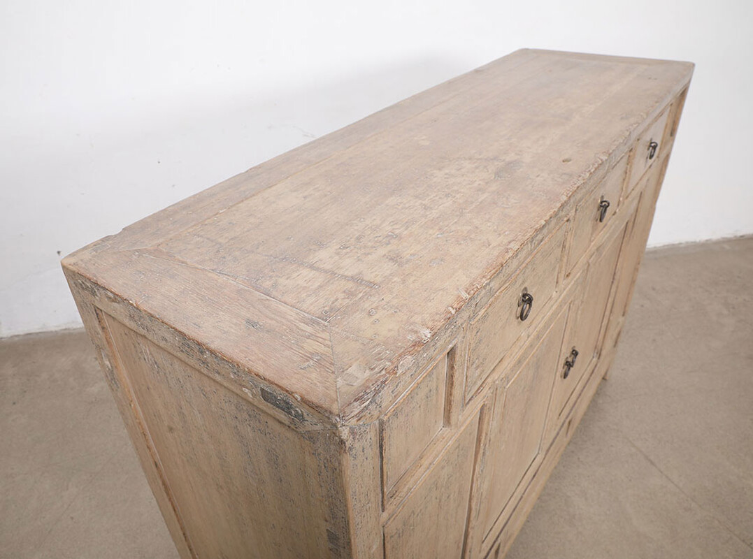 52-9604, Wooden sideboard 