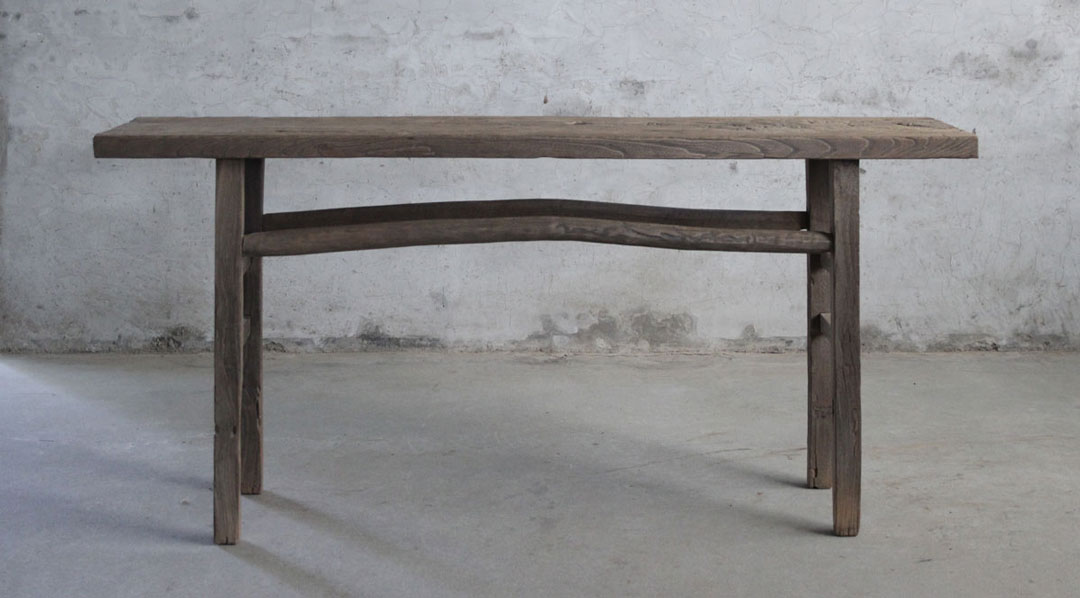 B-T 1258, Wooden sidetable