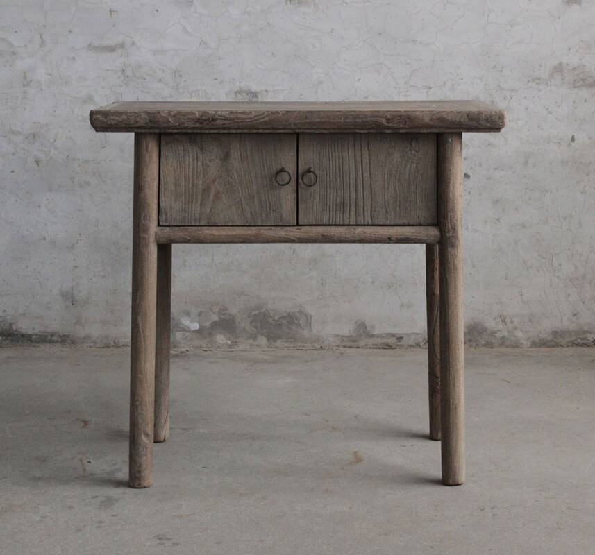 BT-1307, Wooden side table with 2 doors