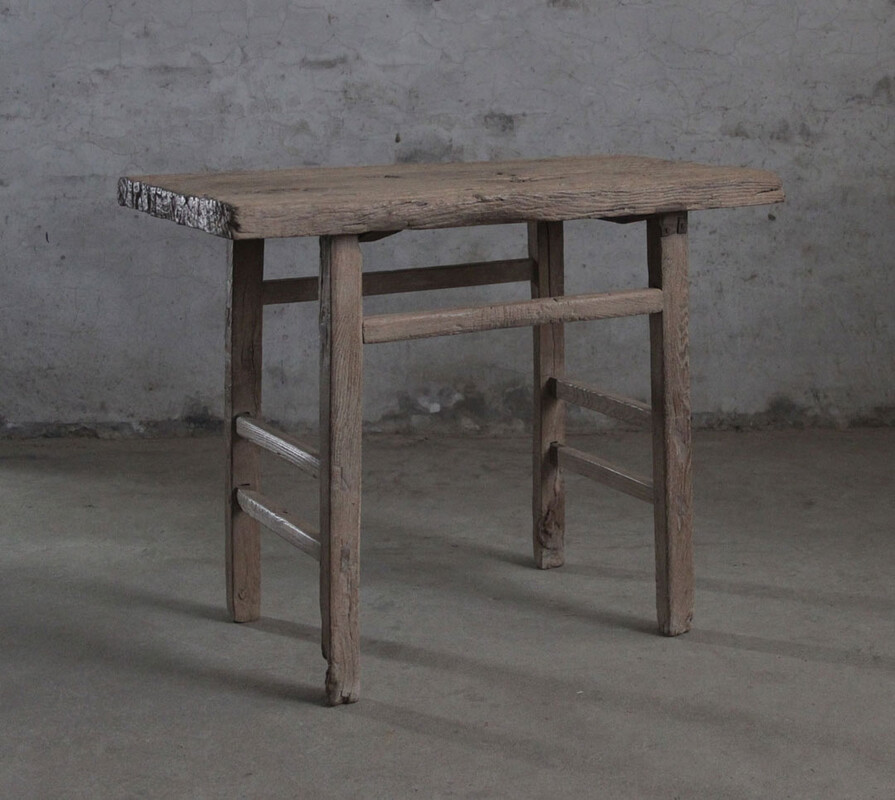 BT-1402, Wooden side table 