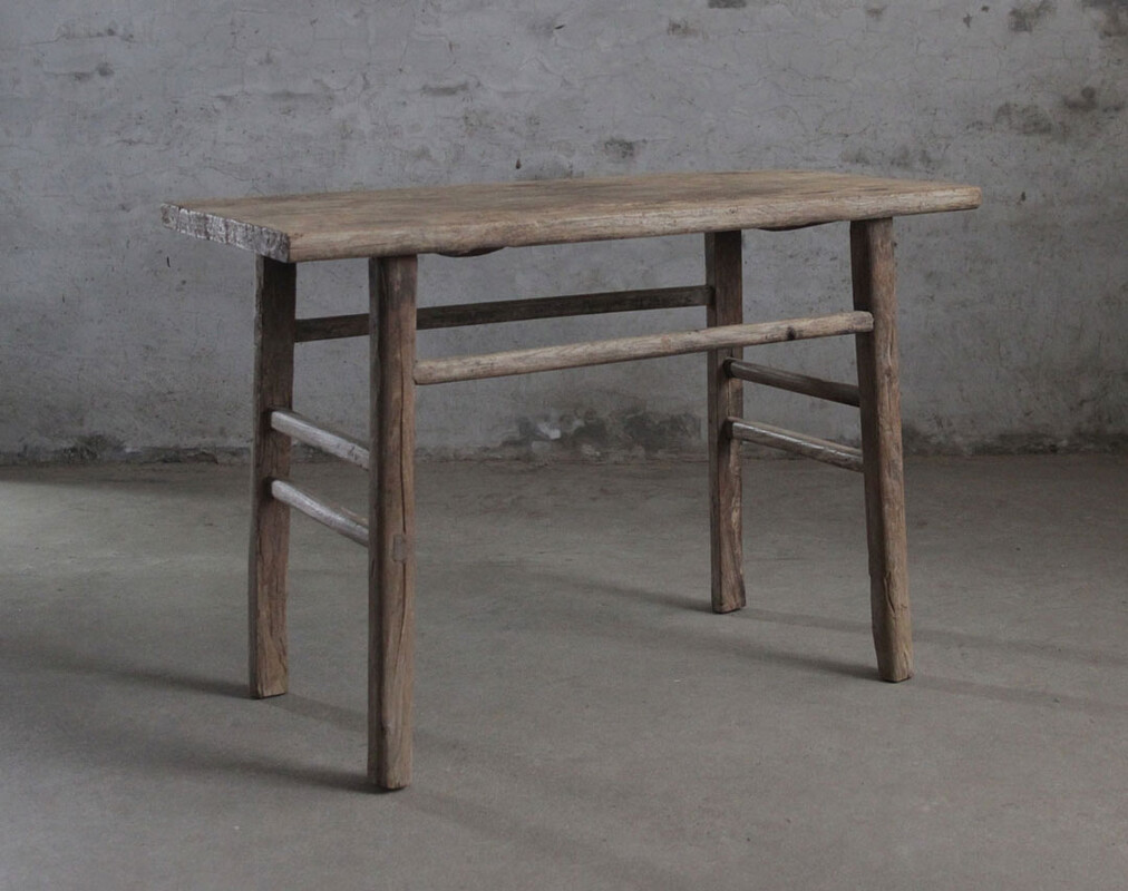 BT-1403, Wooden side table 