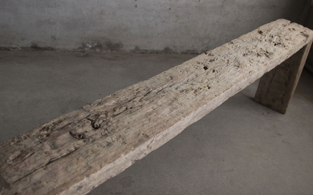 BT-1409, Large wooden side table