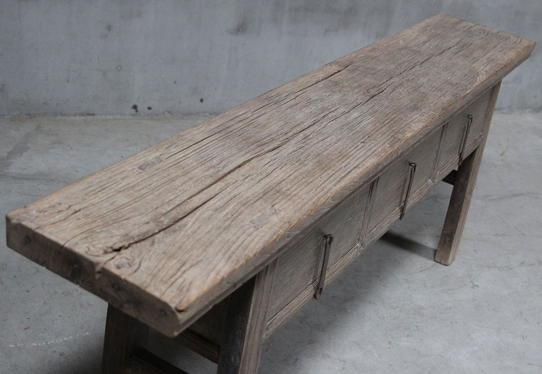 BT-1652, Side table with 3 drawers