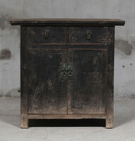 BT-1833, Small black cabinet