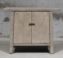 BT-1835, Wooden cabinet