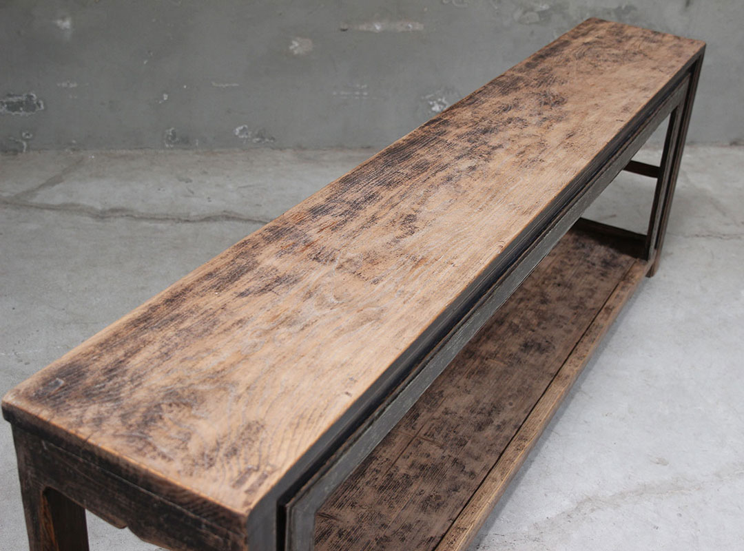 BT-1976, Dark wooden side table 