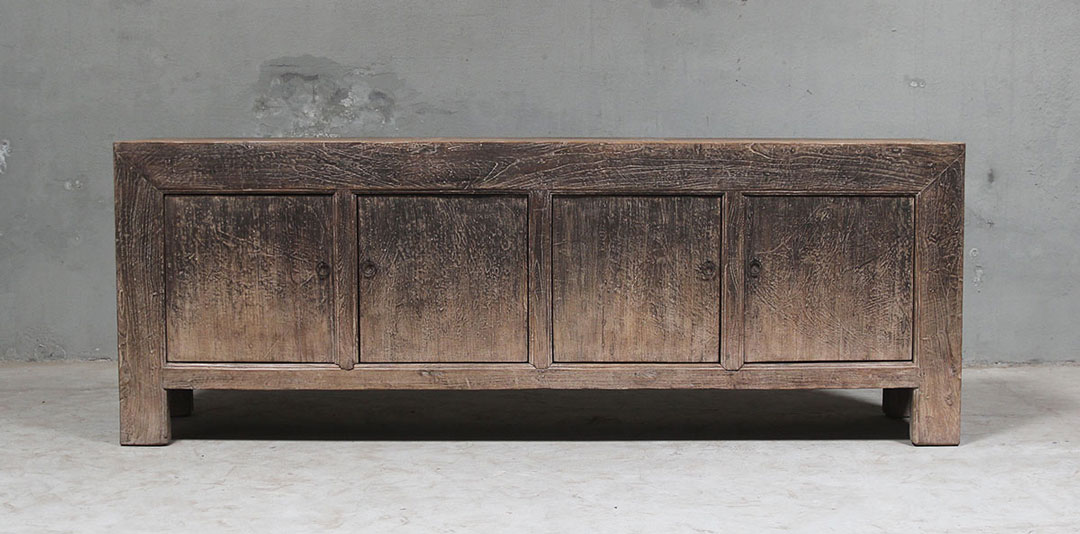 BT-1986, Wooden sideboard with 4 doors