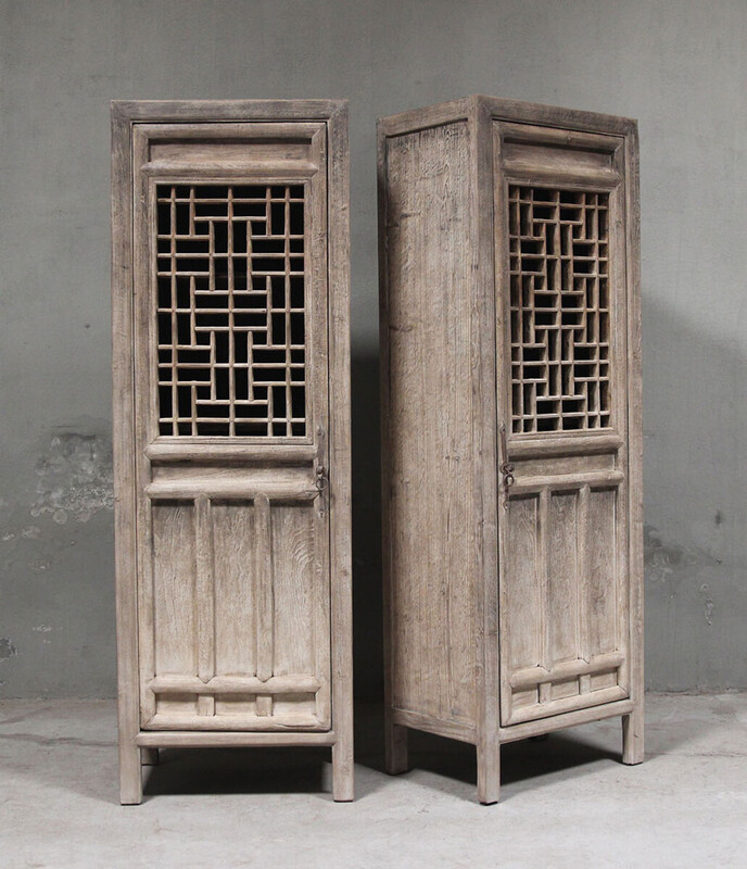 BT-2001, Set of cabins with vintage doors 