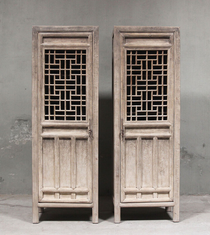 BT-2001, Set of cabins with vintage doors 