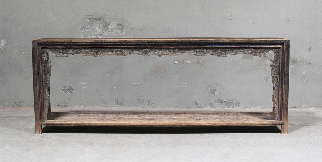 BT-2009, Wooden side table 