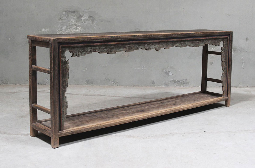 BT-2009, Wooden side table 