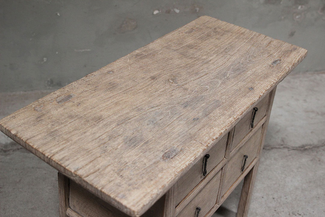 BT-2013, Side table with 4 drawers 