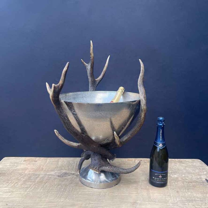 CG 102, Red deer antlers champagne cooler