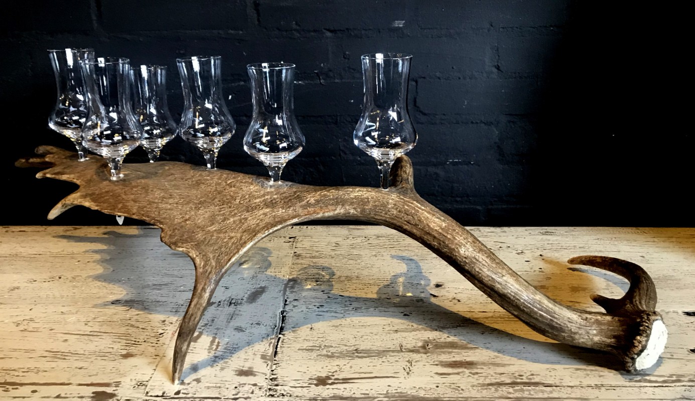 DG 102-B, Deer antler glass holder 