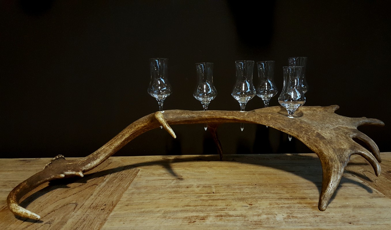 DG 102-B, Deer antler glass holder 