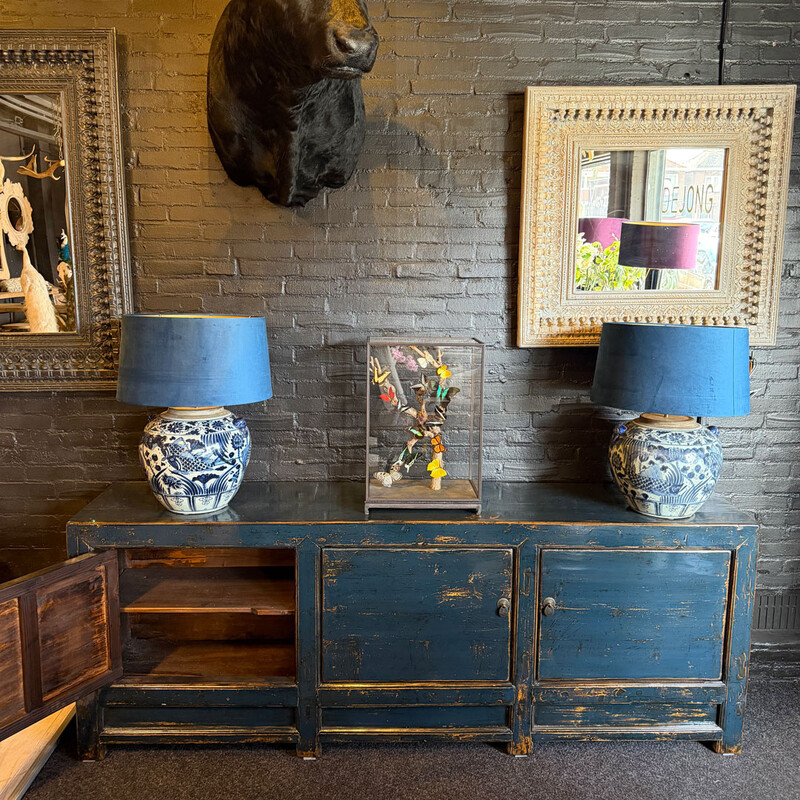 DS 277, Blue sideboard with 3 doors