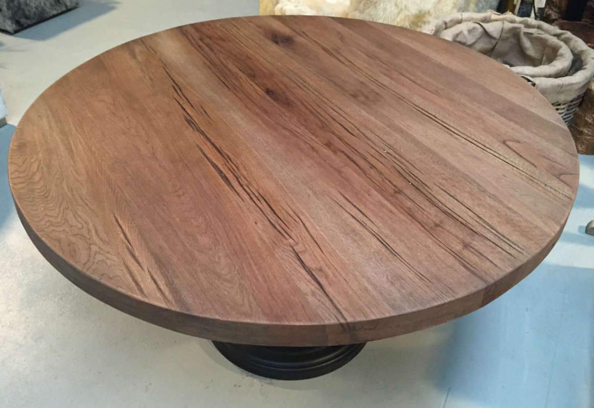 botsen Prijs specificatie Fraaie ronde tafel. De tafel heeft een zware massieve houten voet -  eetkamertafel - Antieke tafels, tafels van oud hout. landelijke tafels. -  De Jong Interieur