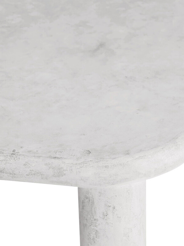 ET 329, Light concrete look dining table