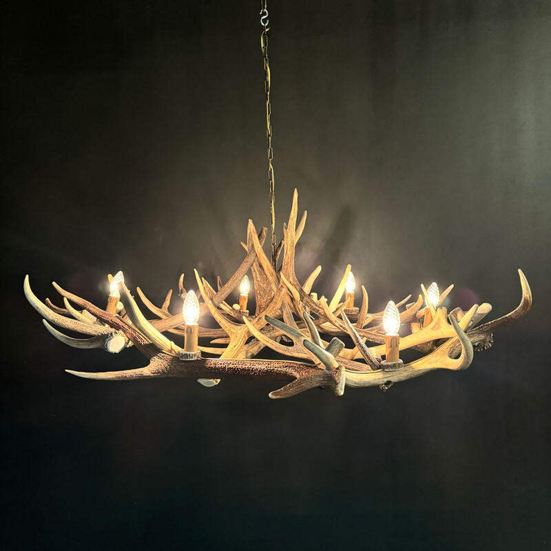 HG 115, Red stag antlers chandelier 