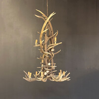 HG 276, Tall antler chandelier 