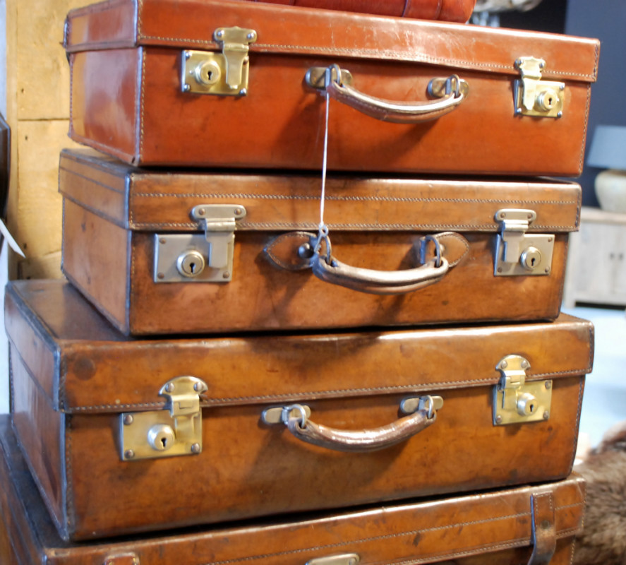 Conceit religie Hijsen Oude lederen koffers. Antieke koffers - Koffers, Antieke koffers en hutkoffers - De Jong Interieur Conceit religie Hijsen Oude lederen koffers. Antieke koffers - Koffers, Antieke koffers en hutkoffers - De Jong Interieur