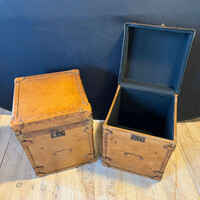 KO 187, Leather trunk set