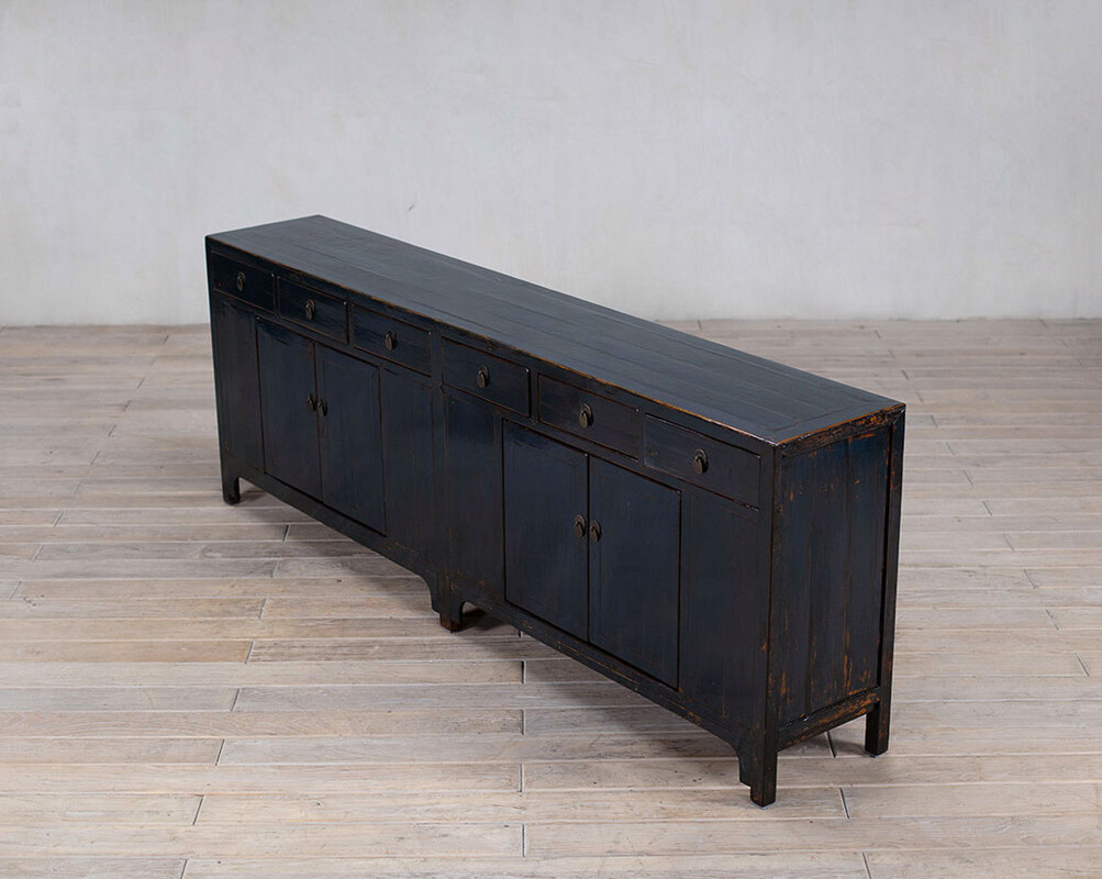 L-13, Blue sideboard