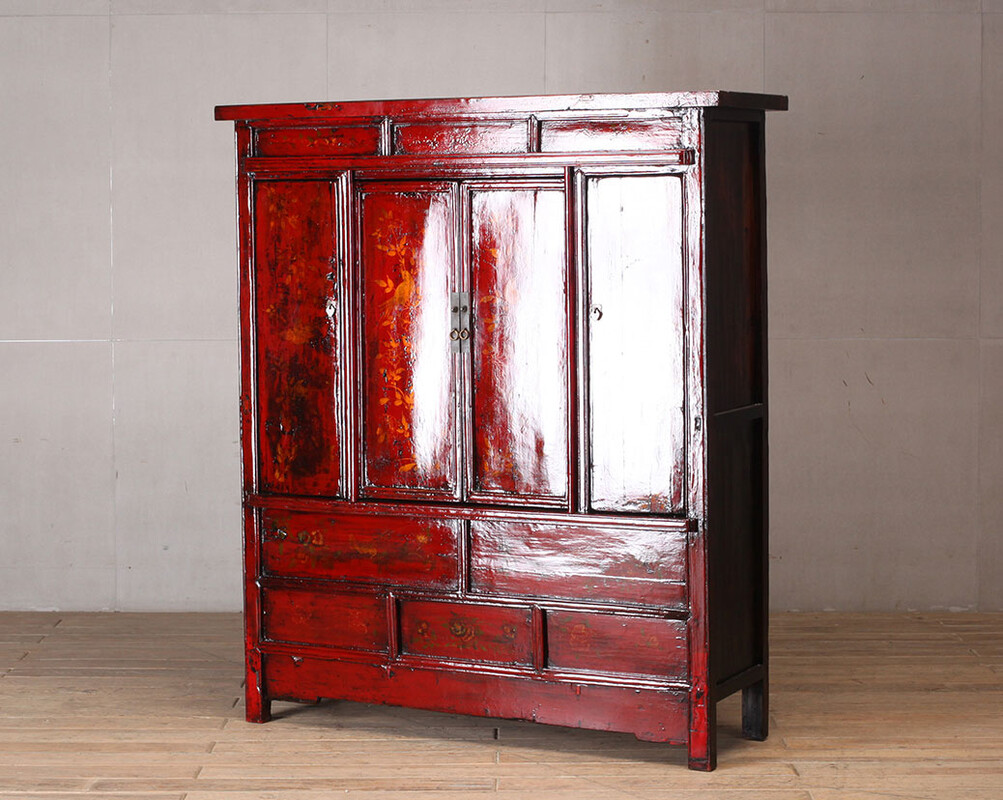 L-14, Red cabinet
