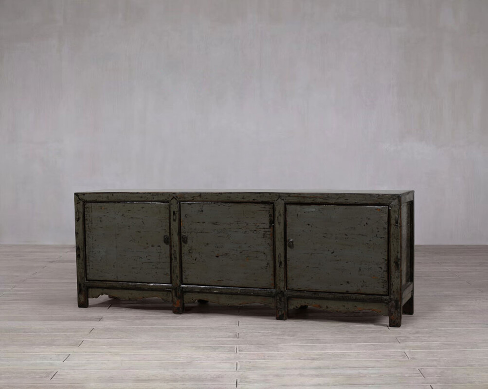 L-17, Green sideboard