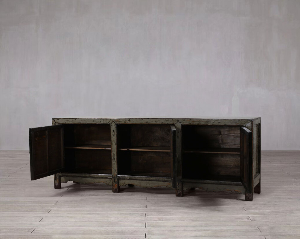 L-17, Green sideboard