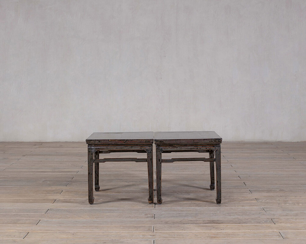 L-18, Set of small side tables 