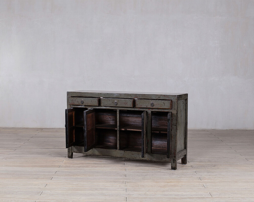 L-20, Grey/green dresser