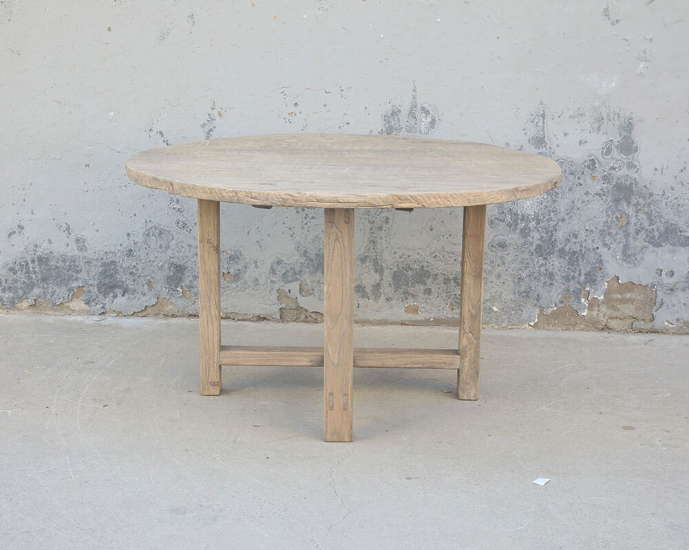 L-214, Wooden dining table