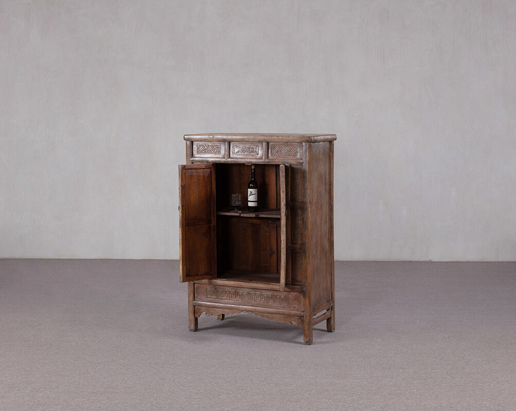 L-26, Small wooden cabinet