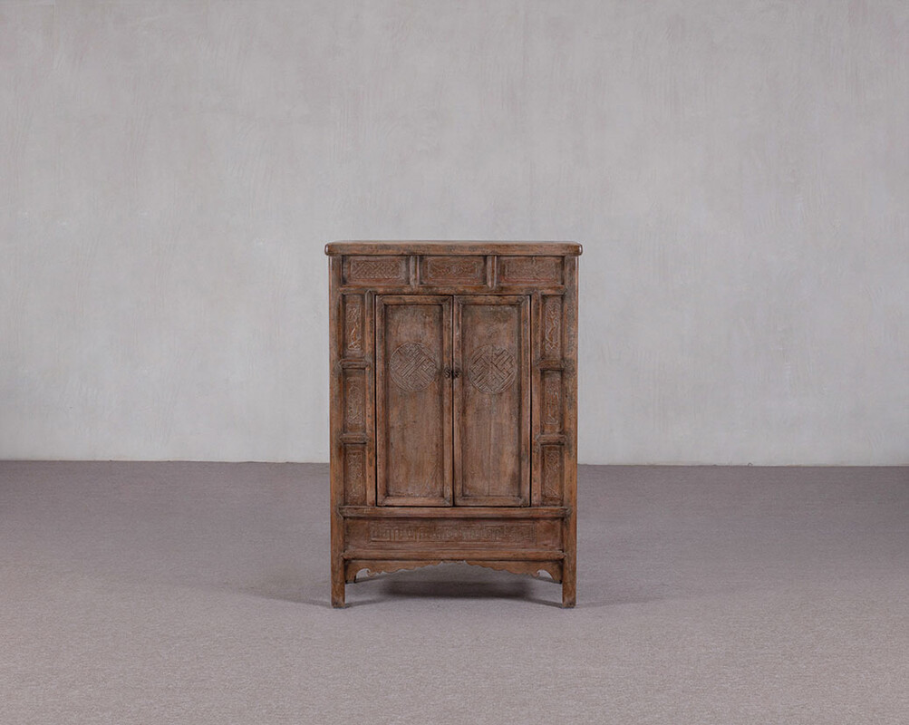 L-26, Small wooden cabinet